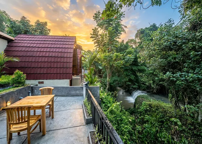 Oemah Ubud - Waterfall