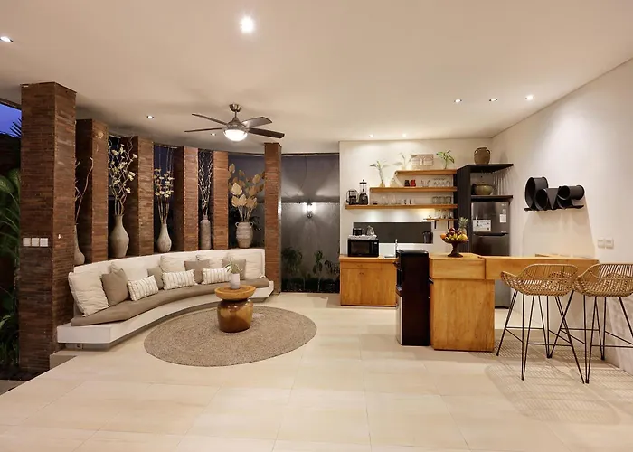 6Br Seminyak Oasis With 2 Private Pools