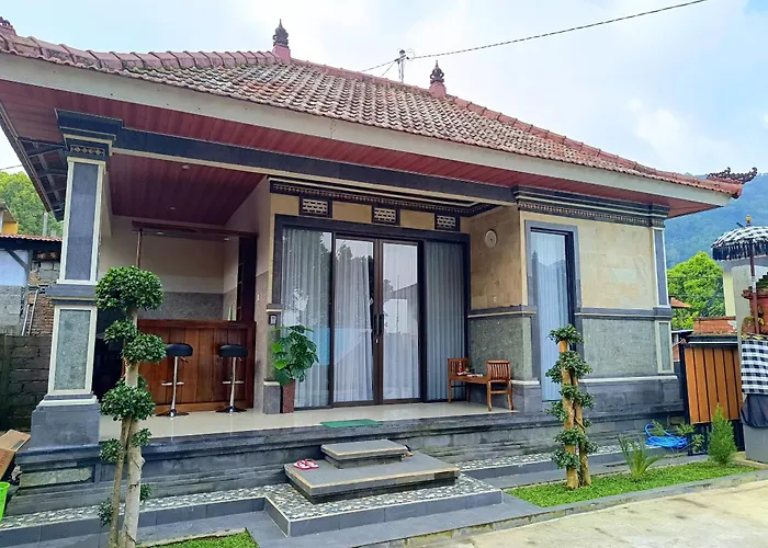 Nyoman Guest House