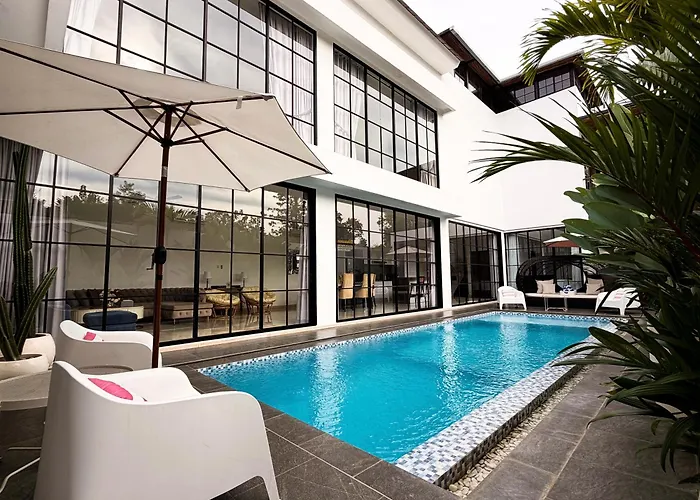 The W House, Luxury Villa 5 Minutes From The Beach