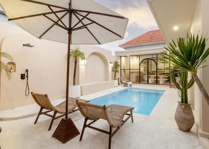 Pool Villa In Canggu Include Breakfast - Sleeps 6