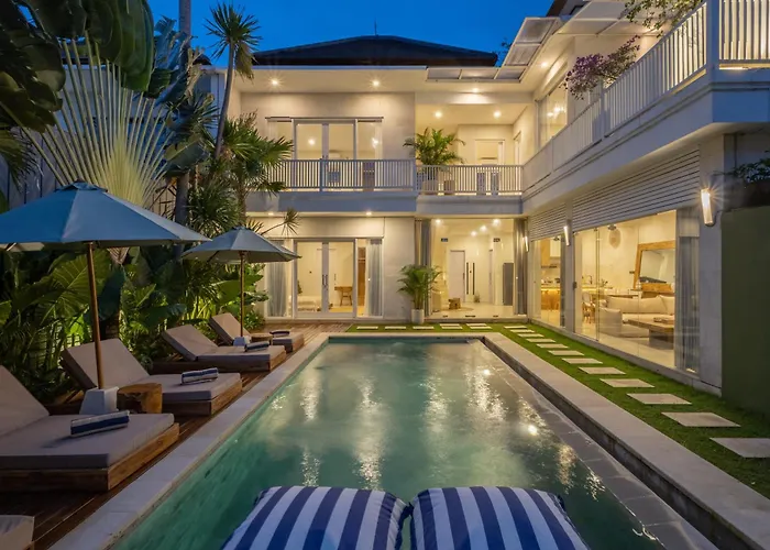 4Br Villa, Private Pool, Walk To Beach