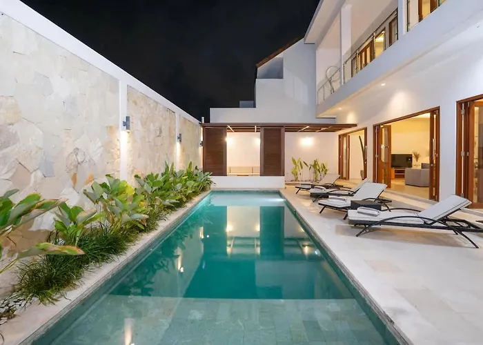 4Br Family Villa In Central Seminyak
