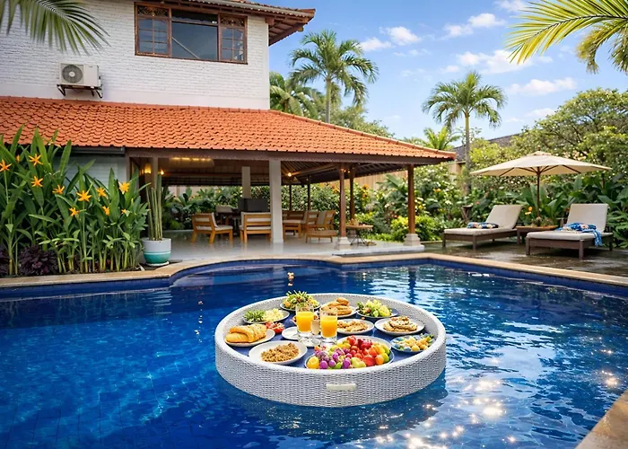 Inyoni Toucan Villa - 3Br Private Center Seminyak