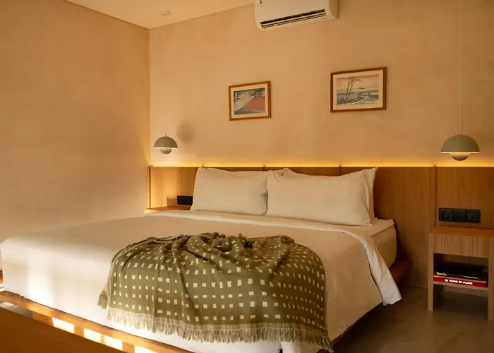 Calista Studios Tiga Quiet 1 Bedroom Home In Peaceful Jungle 10 Mins Away From The Buzz Of Uluwatu