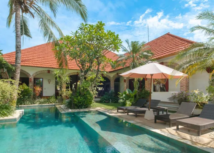 3 Bedroom Private Pool Villa In Central Seminyak