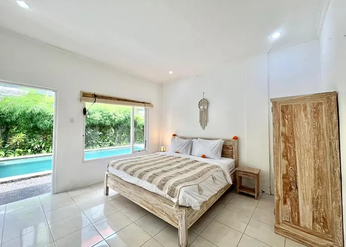 Sayan Guest House