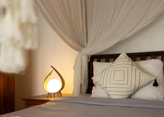 Beatrix Villa Seminyak With Private Pool & Garden