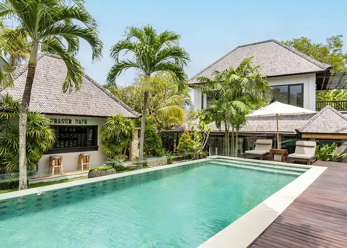Fraser Baye Villas