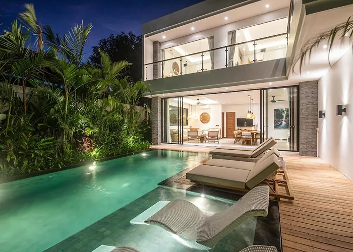 Modern 4br Villa Canggu, Finns Beach club 5 mins