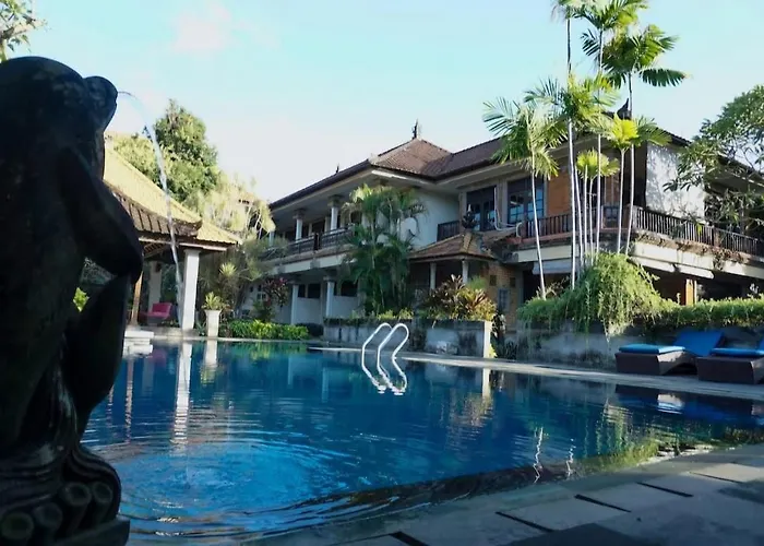 Green Cocoon At Bali Beach