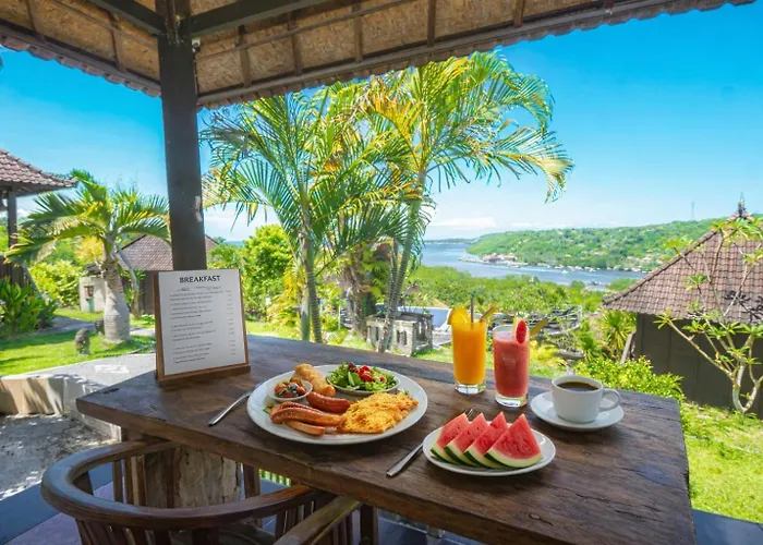 Sunrise Hut's Lembongan