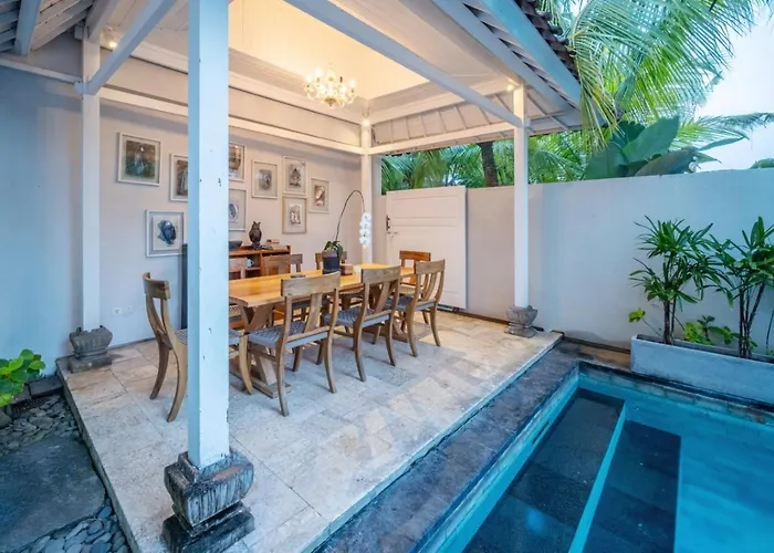 Room & Vespa 4 - Central Seminyak Near Beach