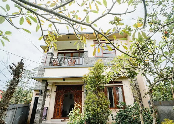 Casa De Arya