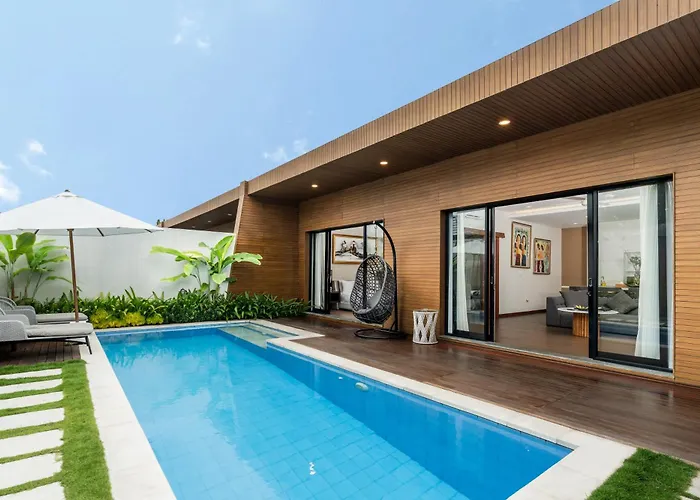 The Claremont Luxury Villas