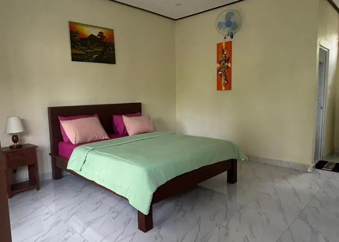 Special Lodge And Stay In Balinese Compound
