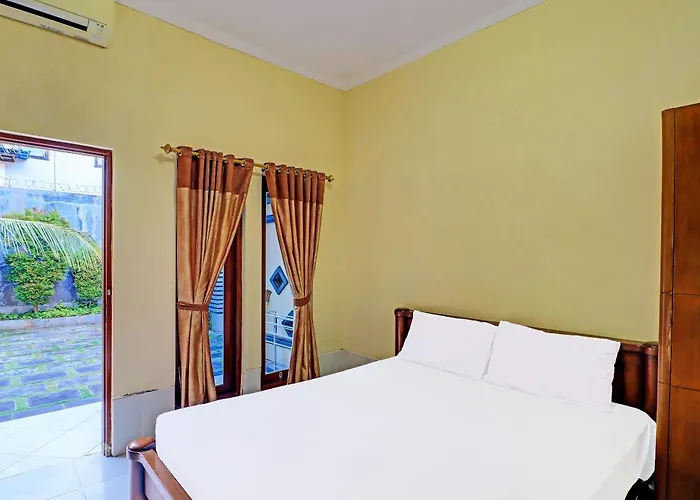 Oyo 91738 Ciung Wanara Guest House