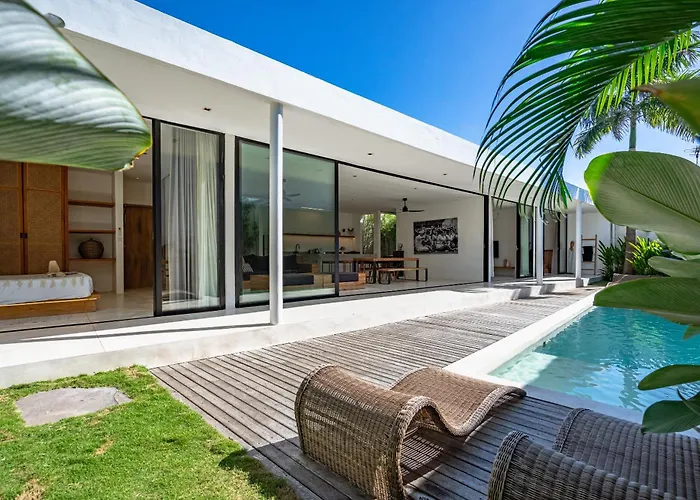 Villa Nina Complex