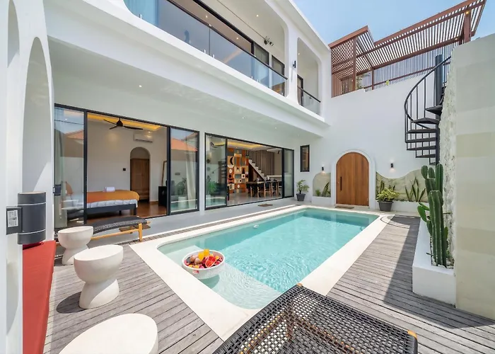 Alisa Villa - Pool Retreat With Rooftop Lounge Close To Beach