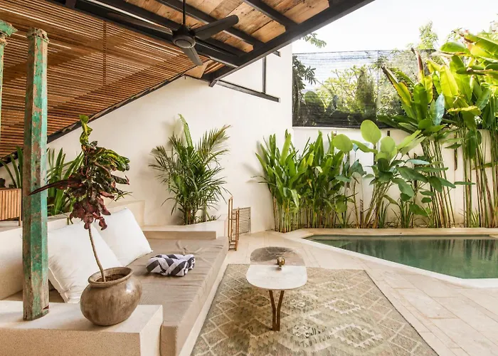 Cozy 1-Br Villa, 800M From Echo Beach