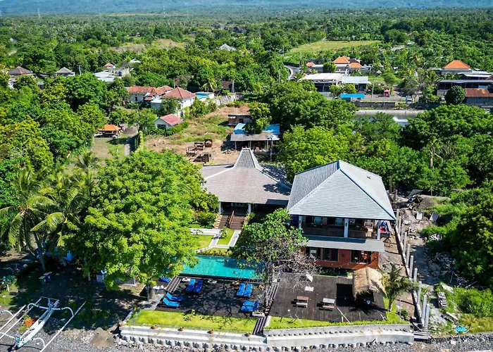 Villa Kampung Kecil Beach Front
