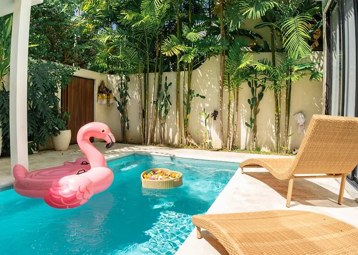 Villa Marie Canggu- Tropical Luxury Escape
