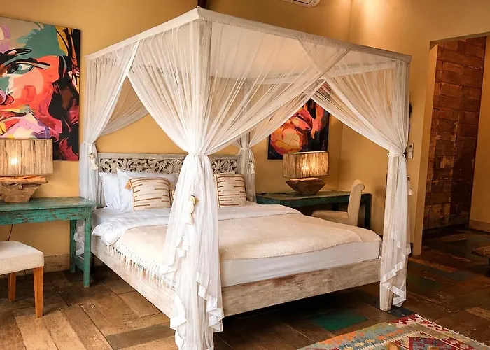 Villa Fleur Deluxe Tropical Bungalows Near Canggu Padel