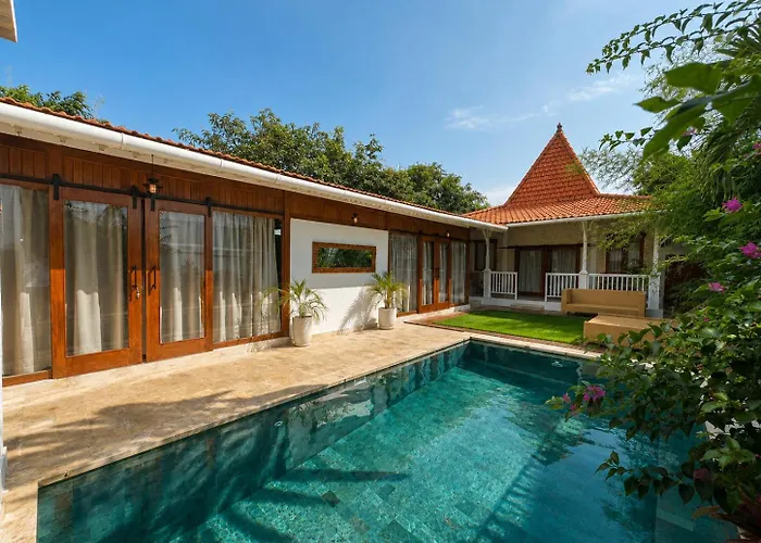 The Hidden Escapes Bingin- 2 Bedroom Boho Villa With Pool Near Cafes, Shops & Beach