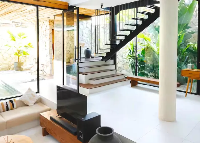 Villa Khaya Seminyak - 2Br With Pool Walk To Beach
