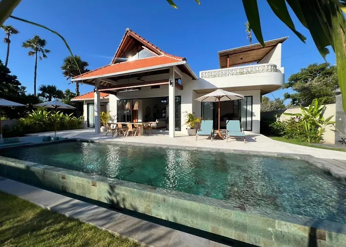 Villa Nagaia - Private Pool, Rooftop & Agung Views