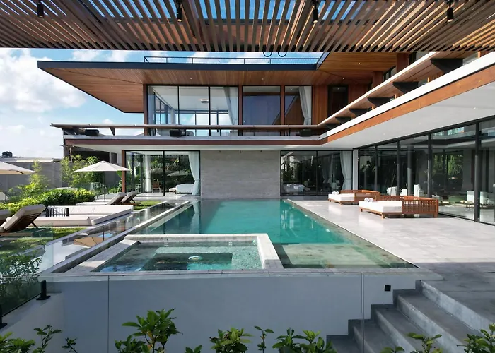 The Aurora Estate
