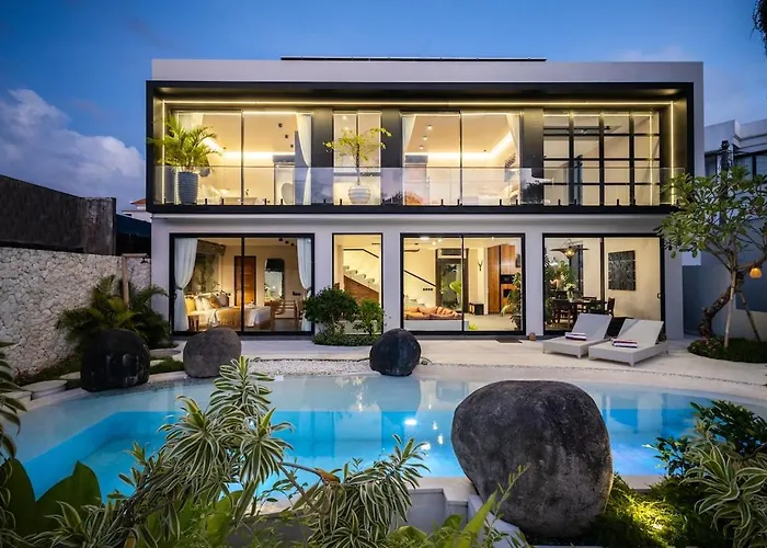 New 6Br Luxury Estate I Butler I Jacuzzi I Breakfast I In The Central Pererenan Canggu