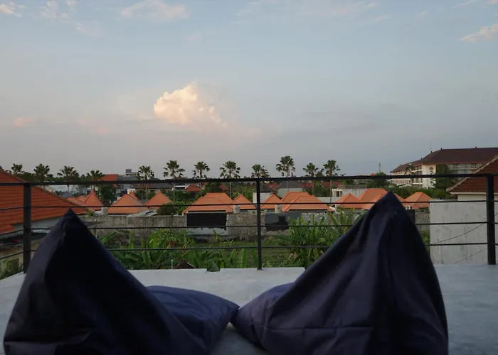 Abrhms Guest House Seminyak Bali