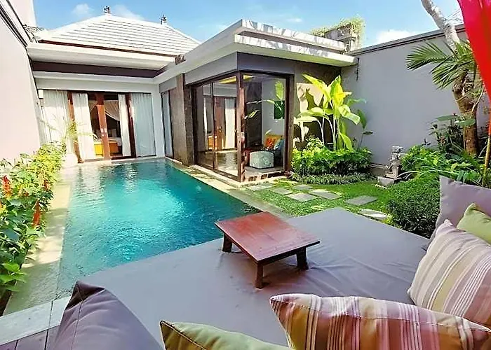 Seminyak Icon - By Karaniya Experience