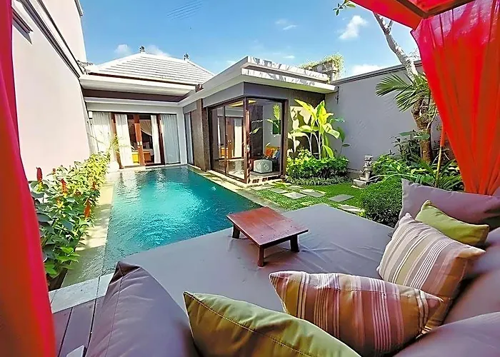 Seminyak Icon - By Karaniya Experience