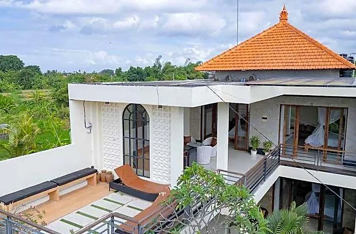 Bulan Adi Villa By Reccoma
