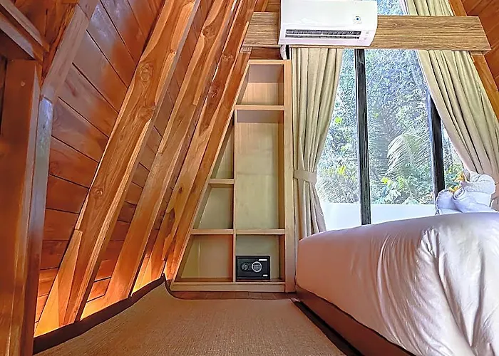 Hidden Den Villa Ubud