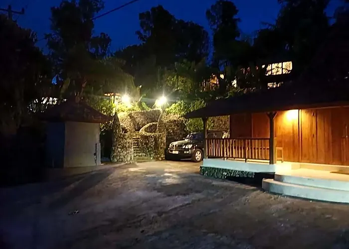 Sang Natha Lodge - Kopi Tiam & Agro