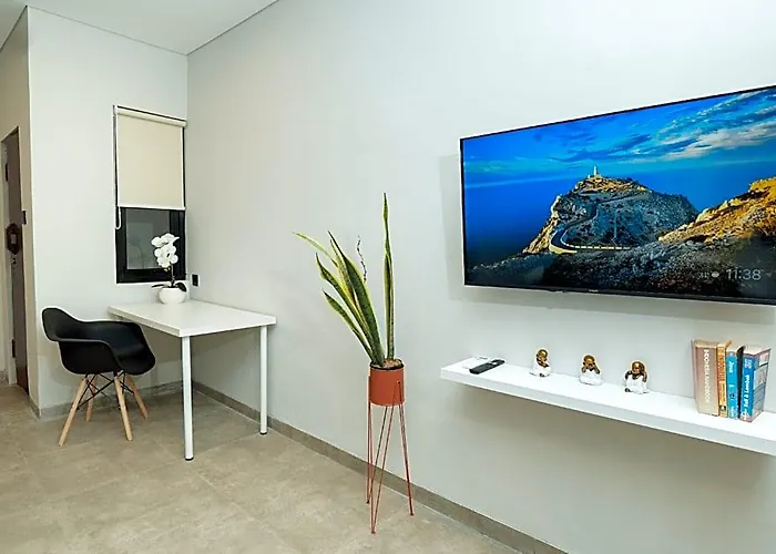 Studio 27 Sanur - Self Check In