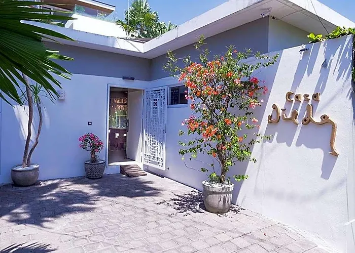Chic Oasis: Casa Wilde In Central Canggu