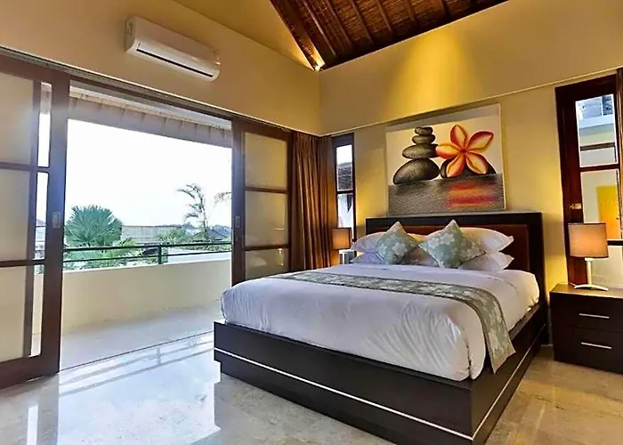 Tryphena 3 Bedroom Private Pool Villa Zn37
