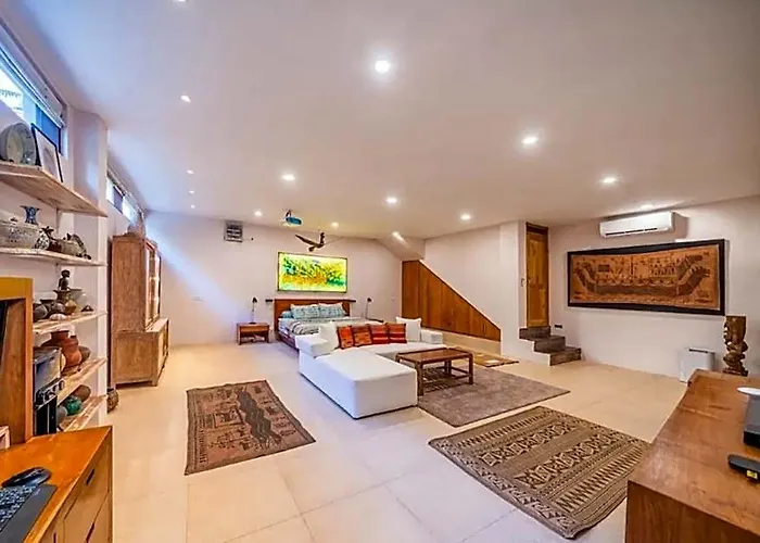 Beautiful 1Br Villa W/ Pool & Cinema Entertainment