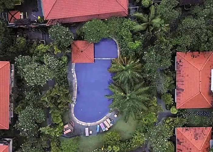 Fantastic Deluxe Room With Pool Near Legian Beach