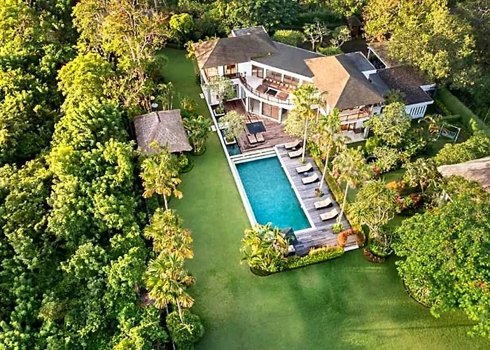 Acacia Garden View 6 Bedroom Private Pool Villa