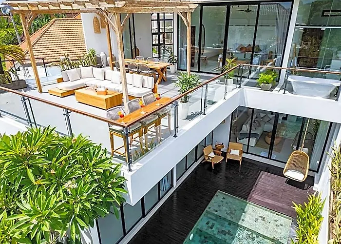 Villa Ozkar: Elegant With 3 Bedrooms,Pool, Terrace
