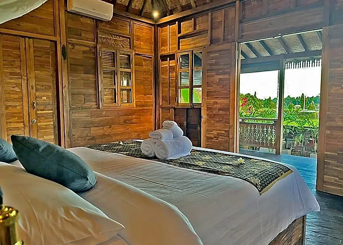 Pondok Eka Wood