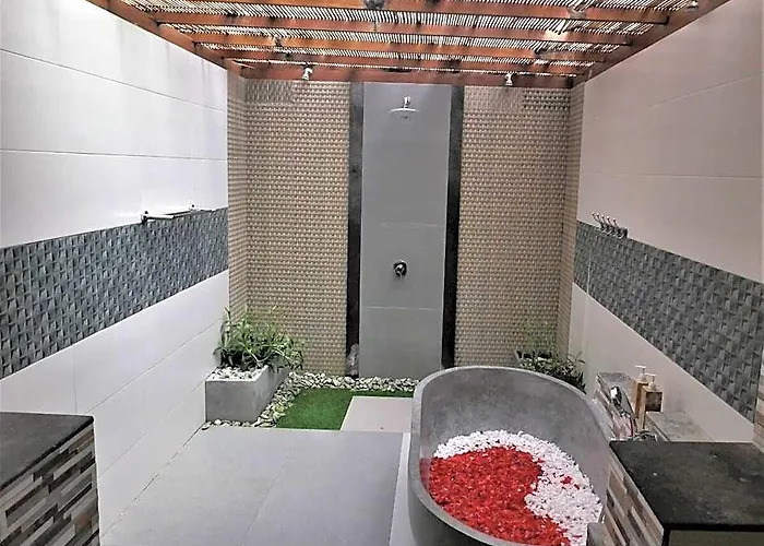 Mahayoni Villa-2Br Villa -2Bathroom& Private Pool