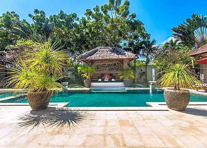 Luxury 4Bedroom -Villa Antan- Central Seminyak