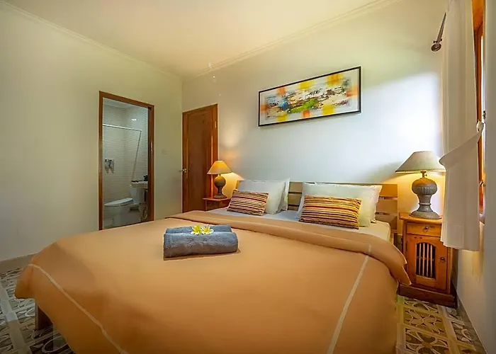 Tiis Garden Puri Villas