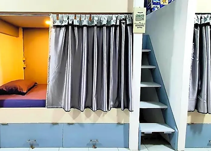 Tiny Room Hostel